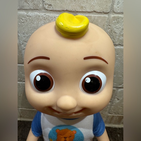 CoComelon Official Deluxe Interactive JJ Doll with Sounds - Picture 5 of 9